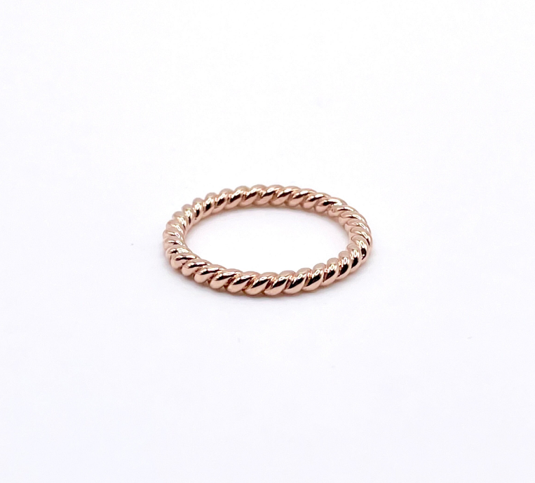 Twisted Cable Ring avalible in Yellow, Rose, or White Gold