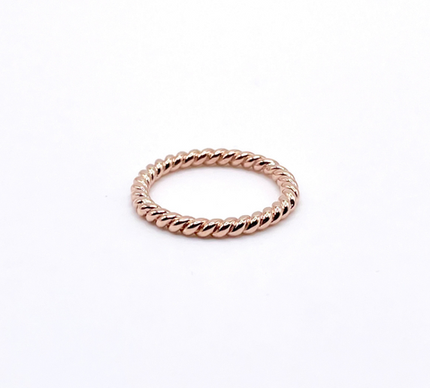 Twisted Cable Ring avalible in Yellow, Rose, or White Gold
