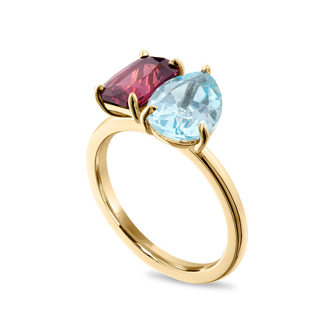 Moi et Toi Ring – Emerald cut 1.47ct Red Spinel, and Pear shape 2.2ct Blue Topaz – 18K Yellow Gold ✨